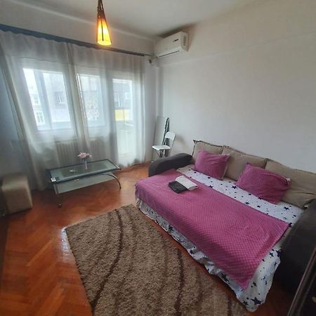Cozy Studio In Center Bucharest Apartment Exterior photo